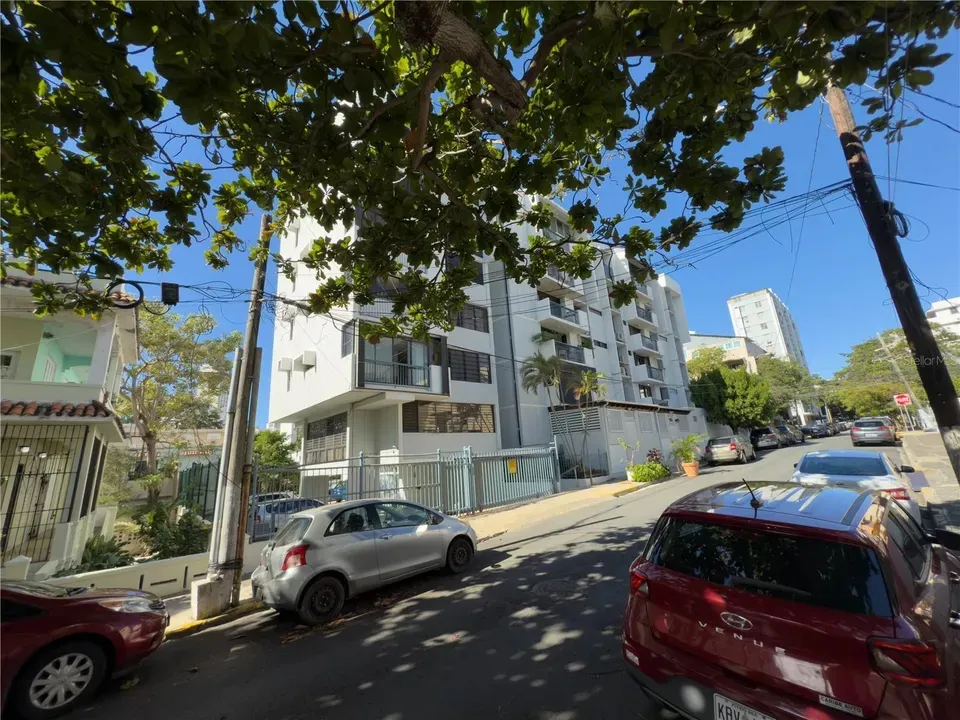 3 Bed 2 Bath Urban Residential Condo in San Juan, PR