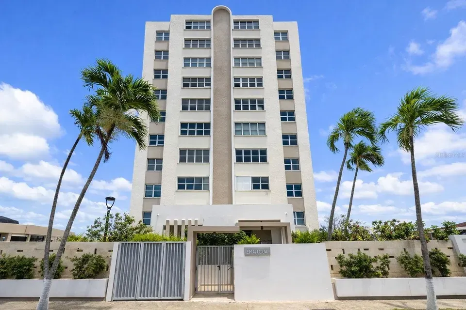 3 Bed 2 Bath Urban Residential Condo in San Juan, PR - 2