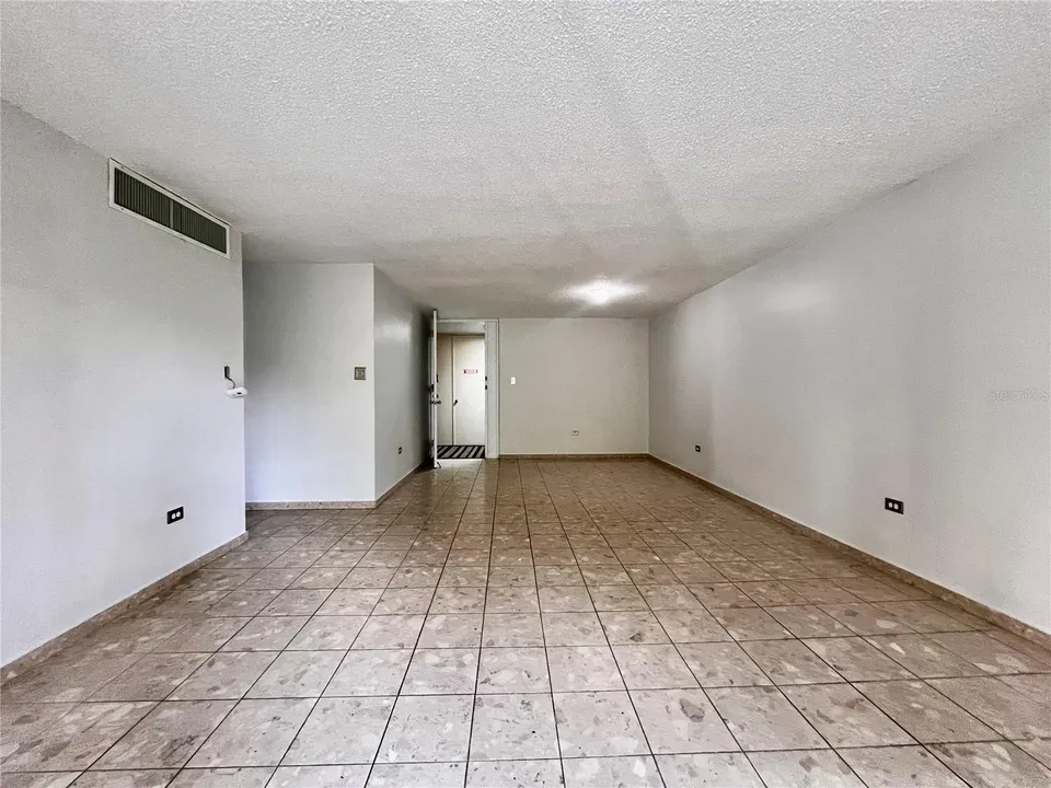 3 Bed 2 Bath Urban Residential Condo in San Juan, PR - 5