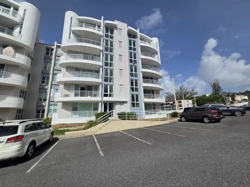 3 Bed 2 Bath Urban Residential Condo in San Juan, PR
