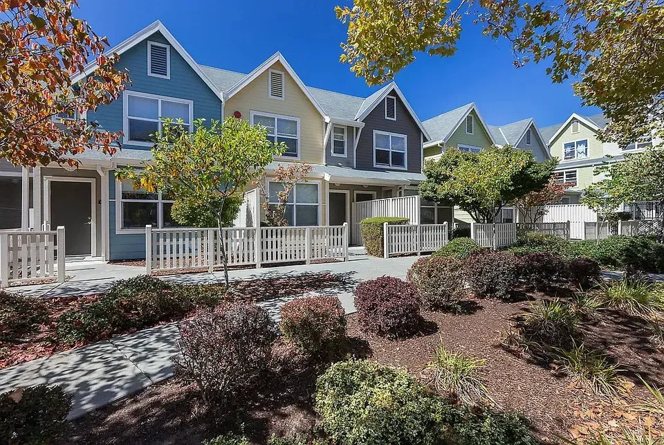 3 Bed 2 Bath Urban Residential Condo in Santa Cruz, CA - 1
