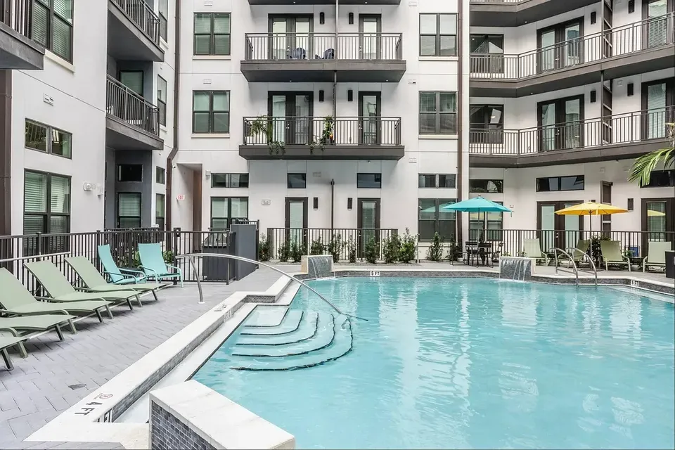 3 Bed 2 Bath Urban Residential Condo in Tampa, FL - 2