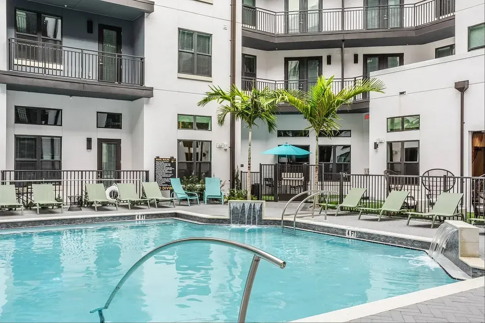 3 Bed 2 Bath Urban Residential Condo in Tampa, FL - 3