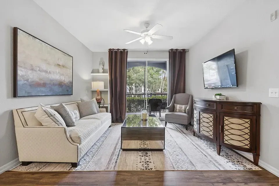3 Bed 2 Bath Urban Residential Condo in Tampa, FL - 2
