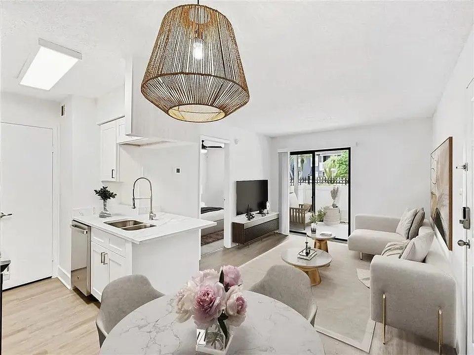 3 Bed 2 Bath Urban Residential Condo in Tampa, FL - 3