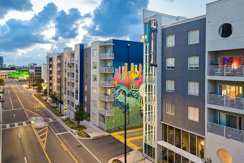 3 Bed 2 Bath Urban Residential Condo in Tampa, FL - 2