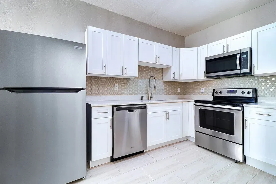 3 Bed 2 Bath Urban Residential Condo in Tampa, FL - 1