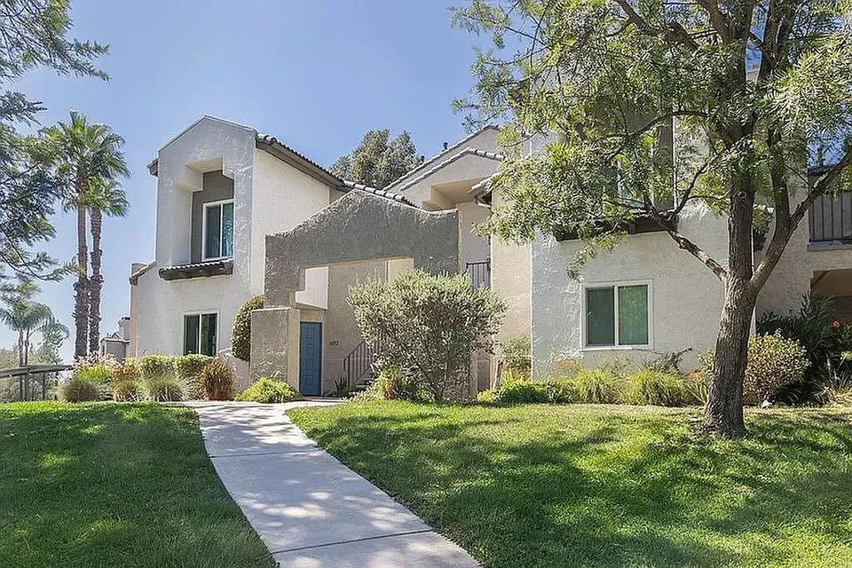 3 Bed 2 Bath Urban Residential Condo in Temecula, CA - 5