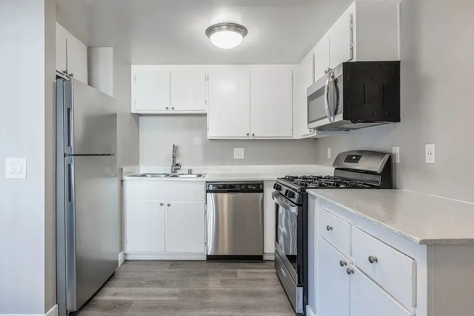 3 Bed 2 Bath Urban Residential Condo in Temecula, CA - 4