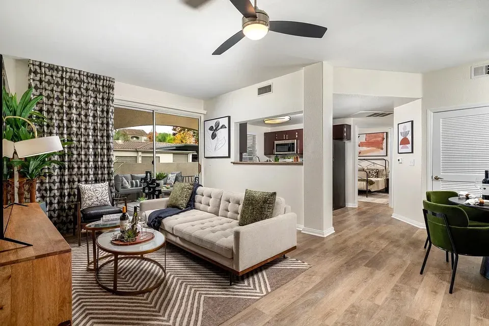 3 Bed 2 Bath Urban Residential Condo in Temecula, CA - 5