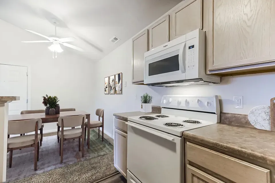 3 Bed 2 Bath Urban Residential Condo in Topeka, KS - 2