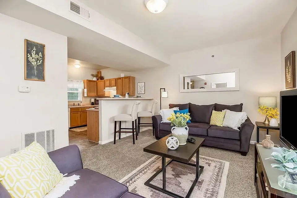 3 Bed 2 Bath Urban Residential Condo in Topeka, KS - 1