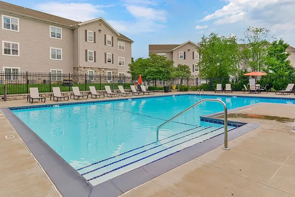 3 Bed 2 Bath Urban Residential Condo in Topeka, KS - 3