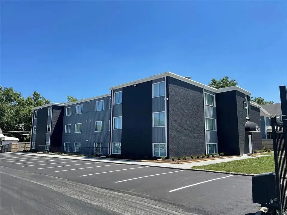 3 Bed 2 Bath Urban Residential Condo in Topeka, KS - 1