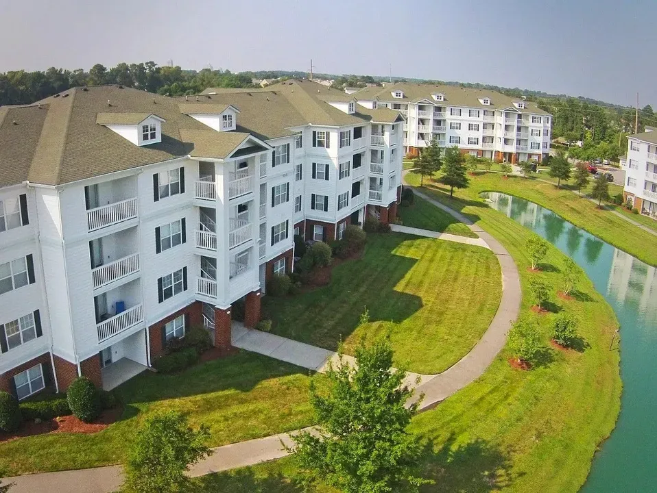 3 Bed 2 Bath Urban Residential Condo in Virginia Beach, VA - 1