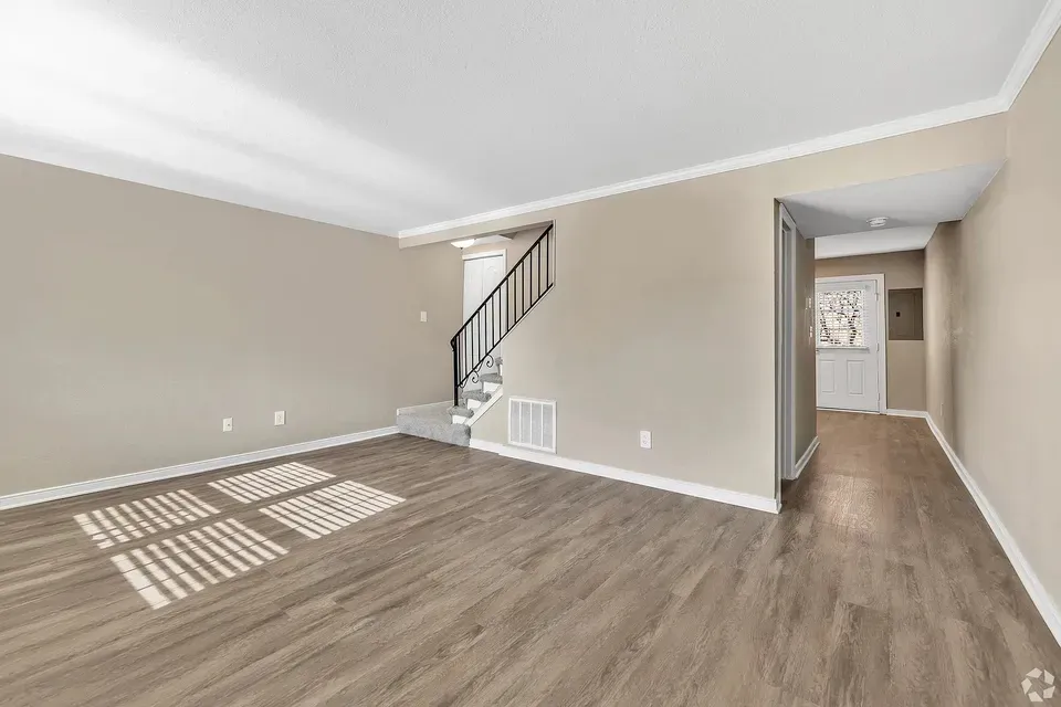 3 Bed 2 Bath Urban Residential Condo in Virginia Beach, VA - 4