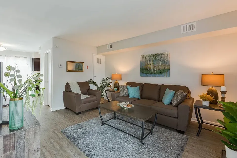 3 Bed 2 Bath Urban Residential Condo in Virginia Beach, VA - 2