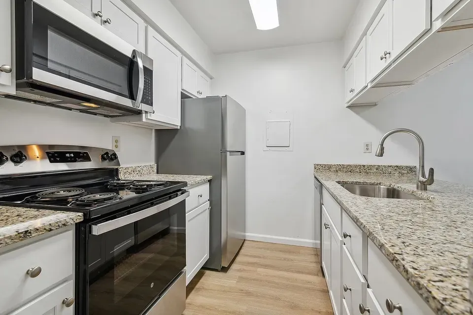 3 Bed 2 Bath Urban Residential Condo in Virginia Beach, VA - 1