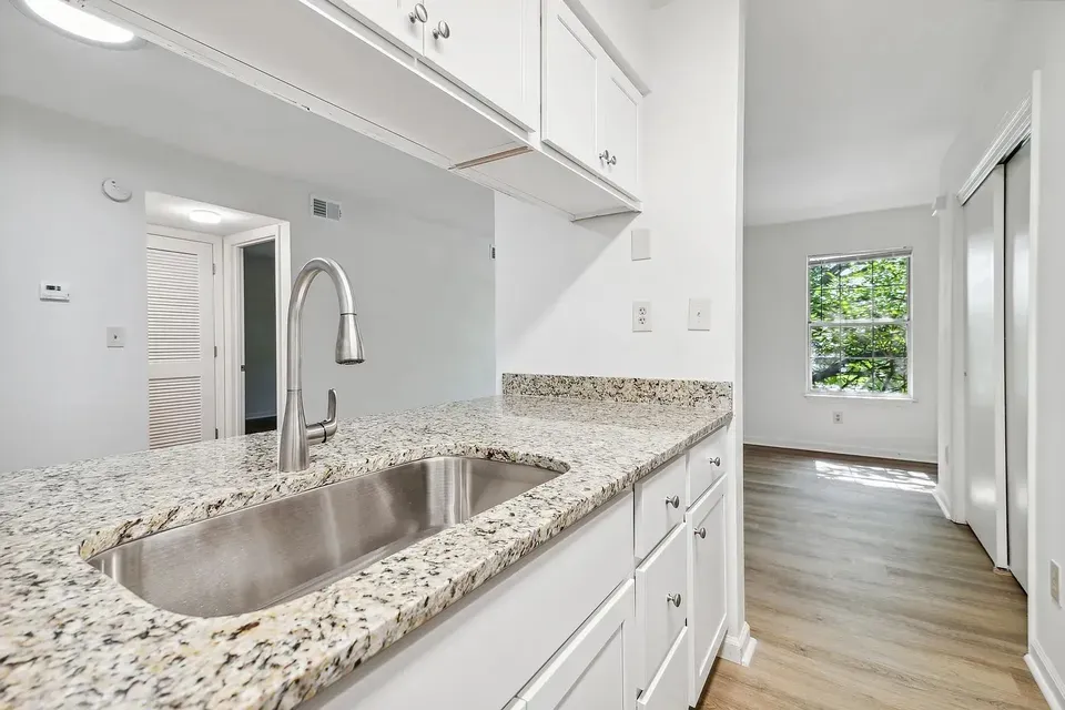 3 Bed 2 Bath Urban Residential Condo in Virginia Beach, VA - 3