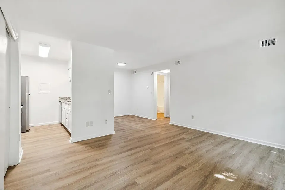 3 Bed 2 Bath Urban Residential Condo in Virginia Beach, VA - 4