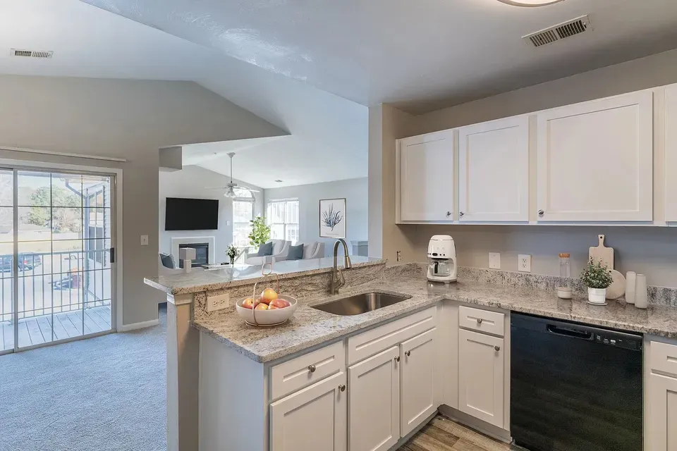 3 Bed 2 Bath Urban Residential Condo in Virginia Beach, VA - 3