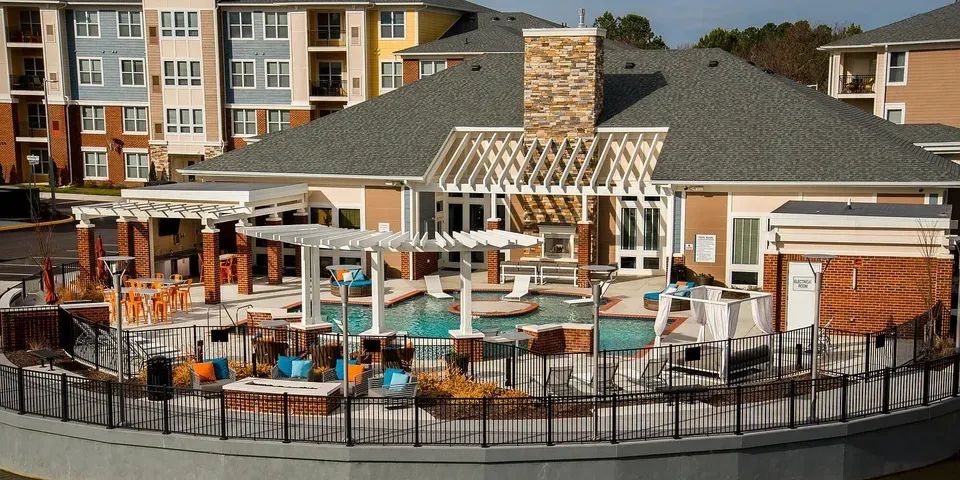 3 Bed 2 Bath Urban Residential Condo in Virginia Beach, VA - 1