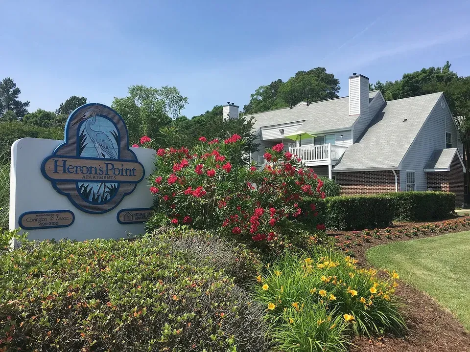 3 Bed 2 Bath Urban Residential Condo in Virginia Beach, VA - 1