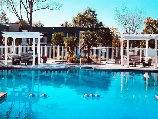 3 Bed 2 Bath Urban Residential Condo in Virginia Beach, VA - 1