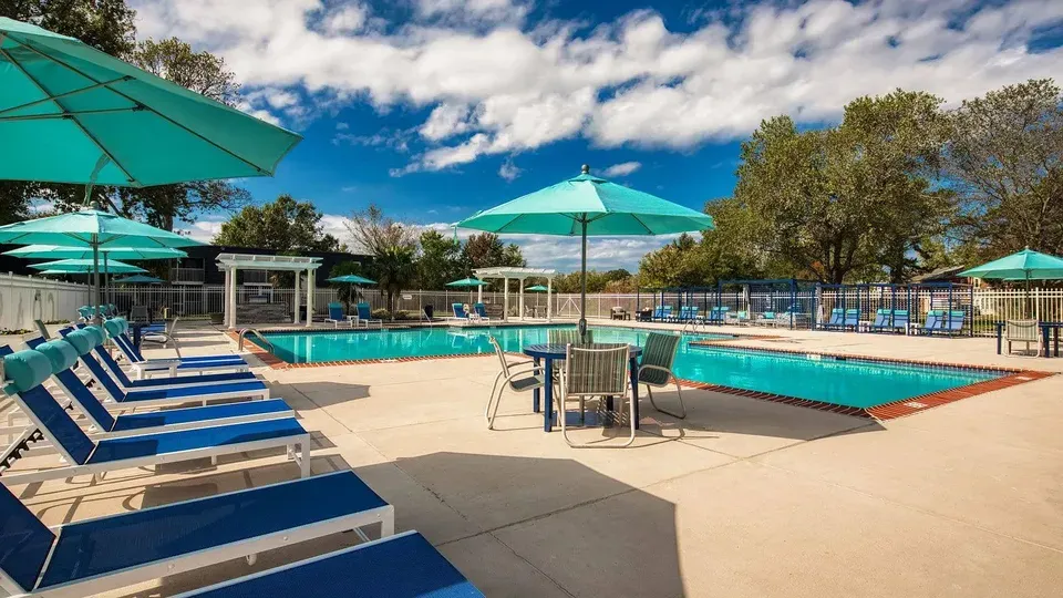 3 Bed 2 Bath Urban Residential Condo in Virginia Beach, VA - 2