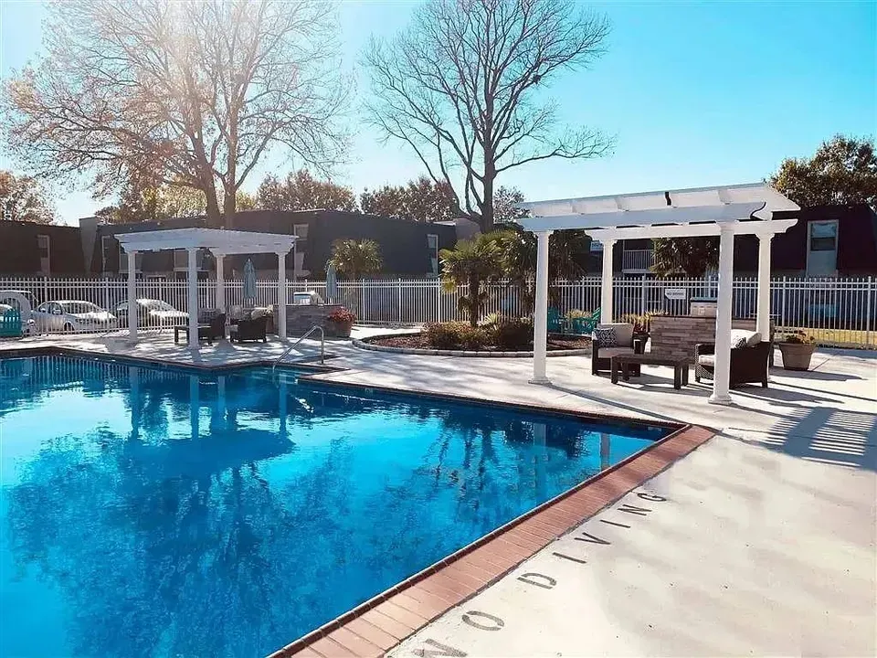 3 Bed 2 Bath Urban Residential Condo in Virginia Beach, VA - 5