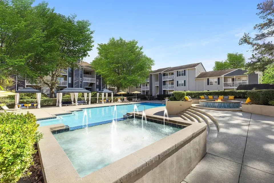 3 Bed 2 Bath Urban Residential Condo in Virginia Beach, VA - 4