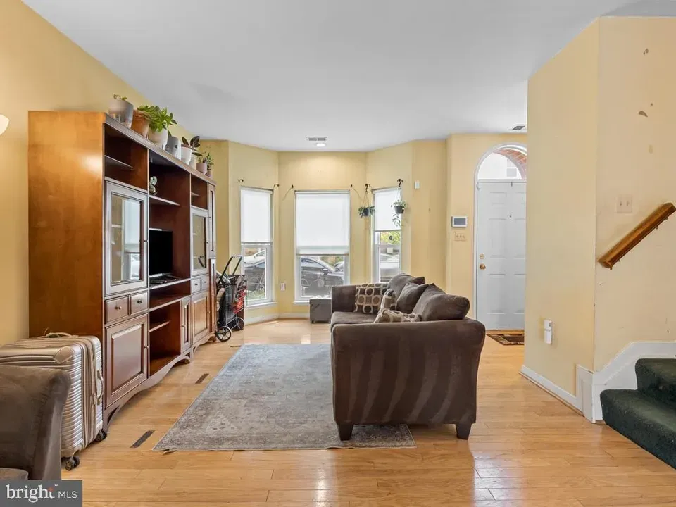 3 Bed 2 Bath Urban Residential Condo in Washington, DC - 5