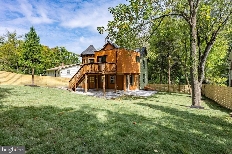 3 Bed 3 Bath Classic Historic Era Home in Baltimore, MD - 4