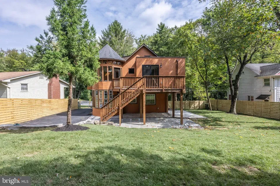3 Bed 3 Bath Classic Historic Era Home in Baltimore, MD - 5