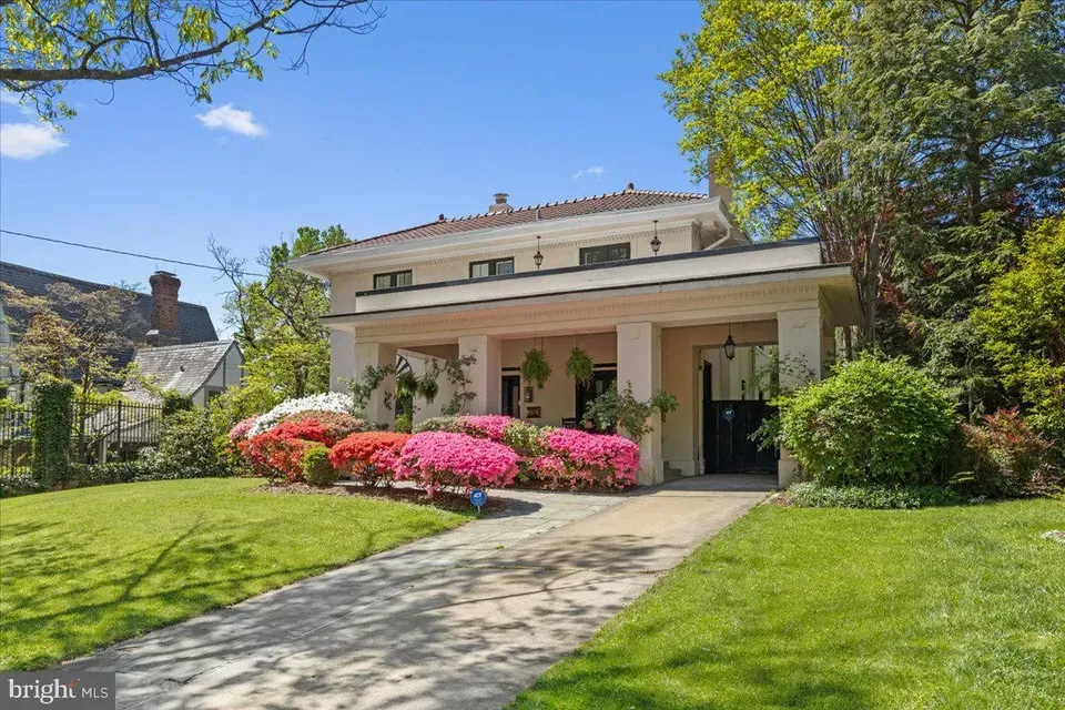 3 Bed 3 Bath Classic Historic Era Home in Washington, DC