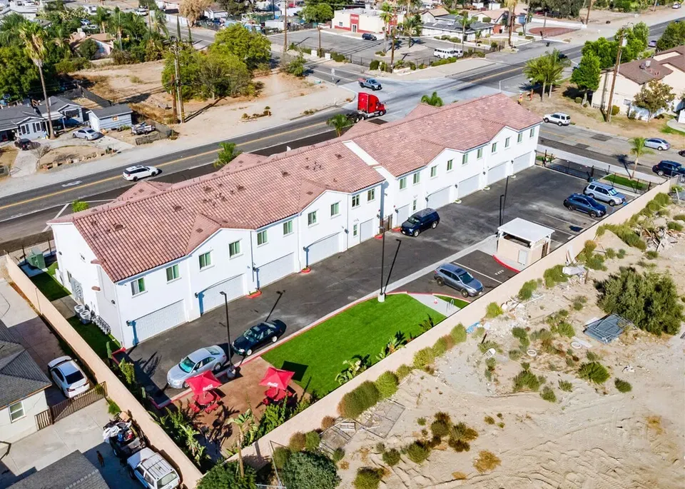 3 Bed 3 Bath Contemporary High-Rise Condo in Fontana, CA - 2
