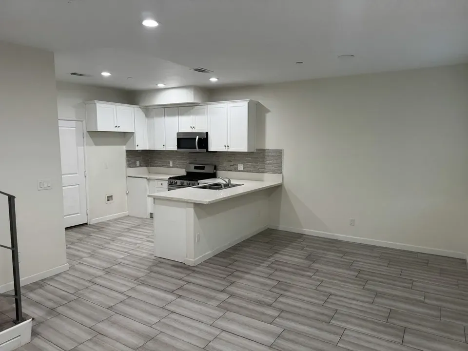 3 Bed 3 Bath Contemporary High-Rise Condo in Fontana, CA - 4