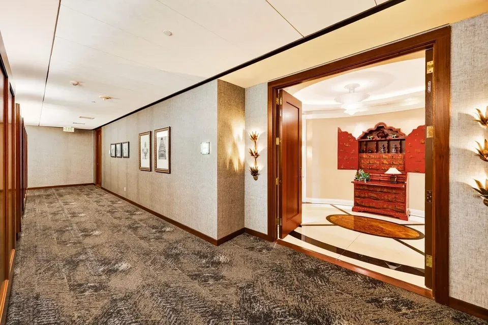 3 Bed 3 Bath Contemporary High-Rise Condo in Madison, WI - 5