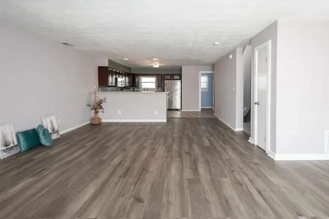 3 Bed 3 Bath Contemporary High-Rise Condo in Norfolk, VA - 5