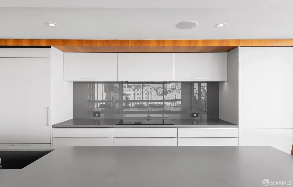 3 Bed 3 Bath Contemporary High-Rise Condo in San Francisco, CA - 5