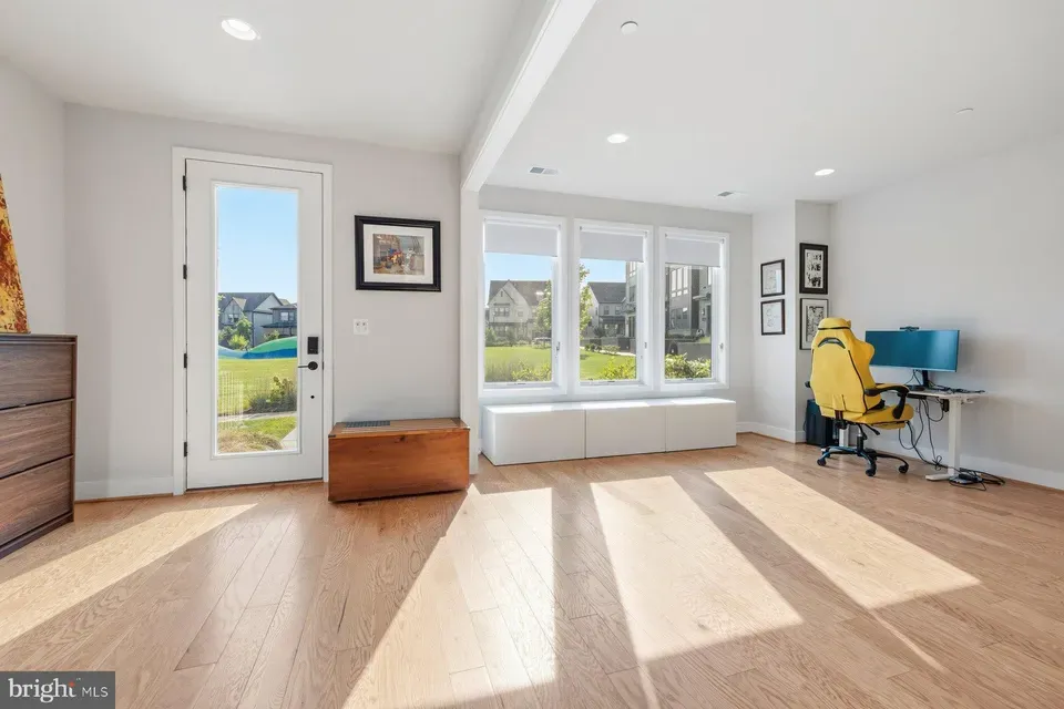 3 Bed 3 Bath Contemporary Multi-Level Townhome in Bethesda, MD - 4