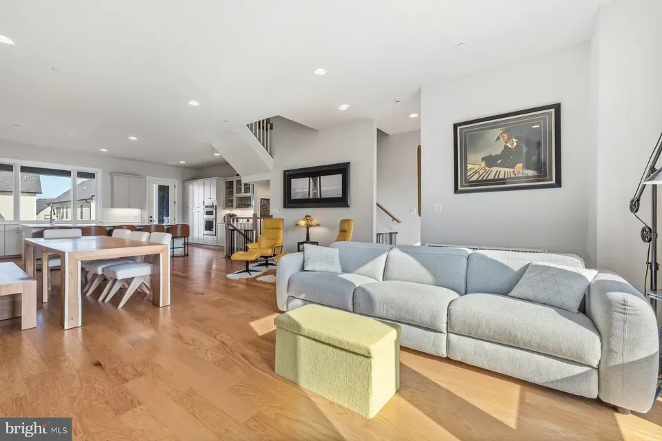 3 Bed 3 Bath Contemporary Multi-Level Townhome in Bethesda, MD - 5