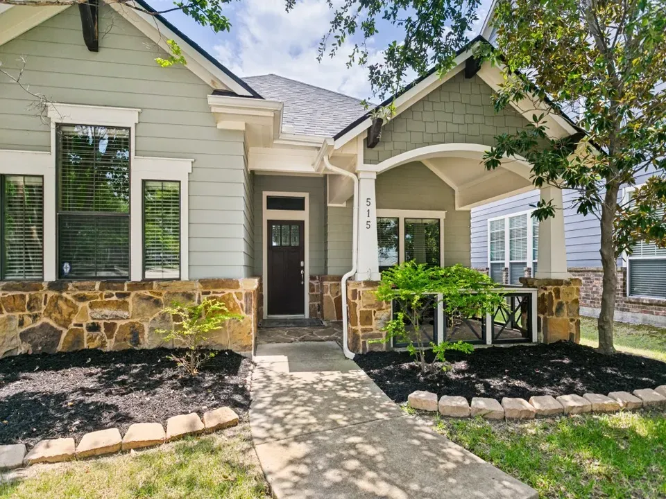 3 Bed 3 Bath Established Contemporary Home in Allen, TX - 2