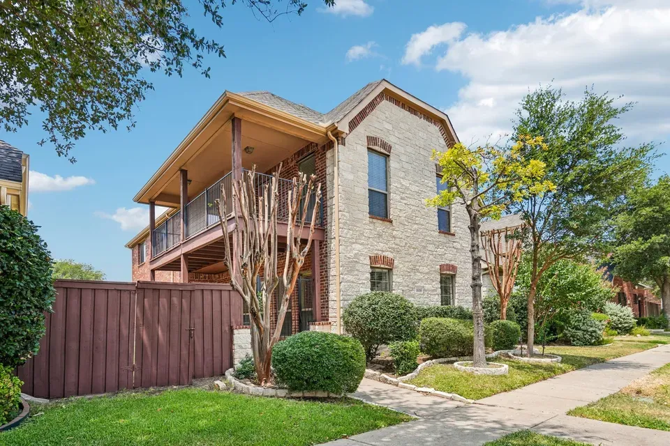 3 Bed 3 Bath Established Contemporary Home in Allen, TX - 3