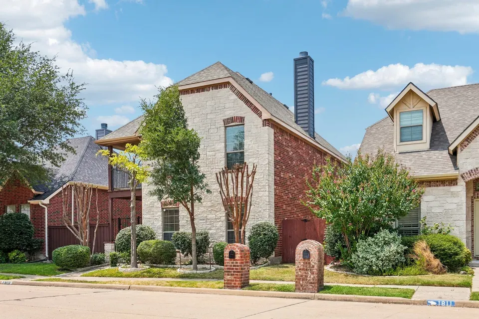 3 Bed 3 Bath Established Contemporary Home in Allen, TX - 4