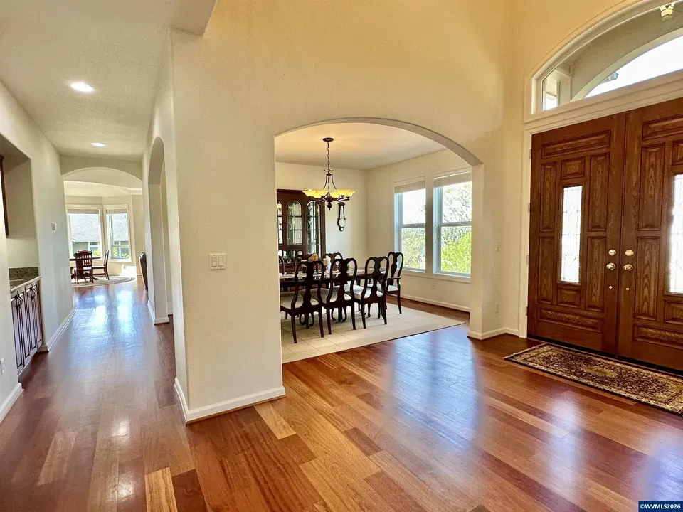 3 Bed 3 Bath Established Contemporary Home in Corvallis, OR - 2