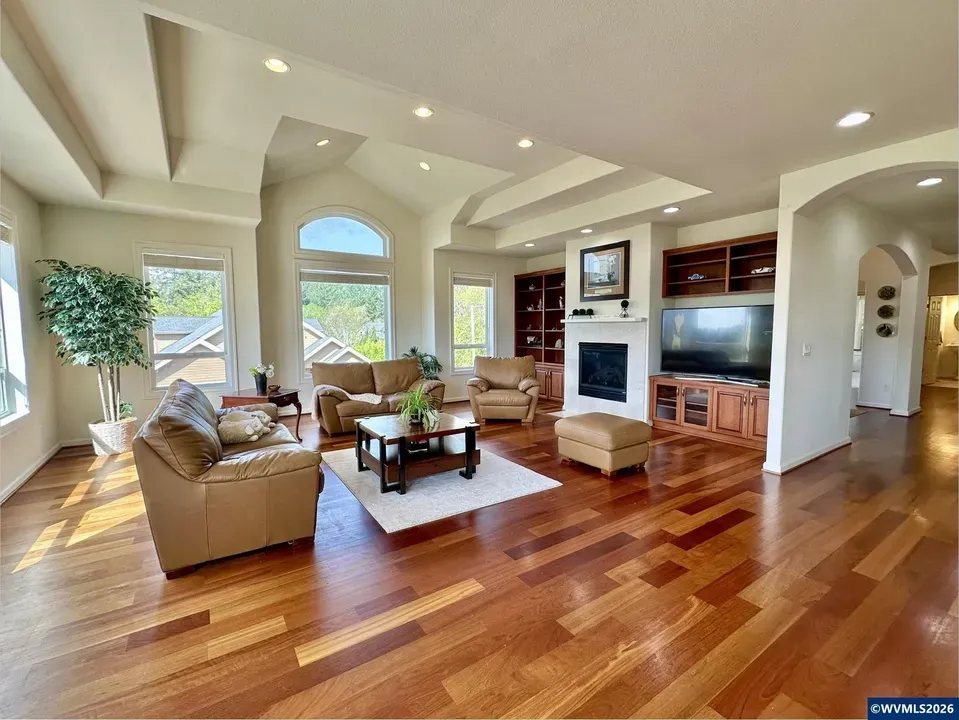 3 Bed 3 Bath Established Contemporary Home in Corvallis, OR - 3