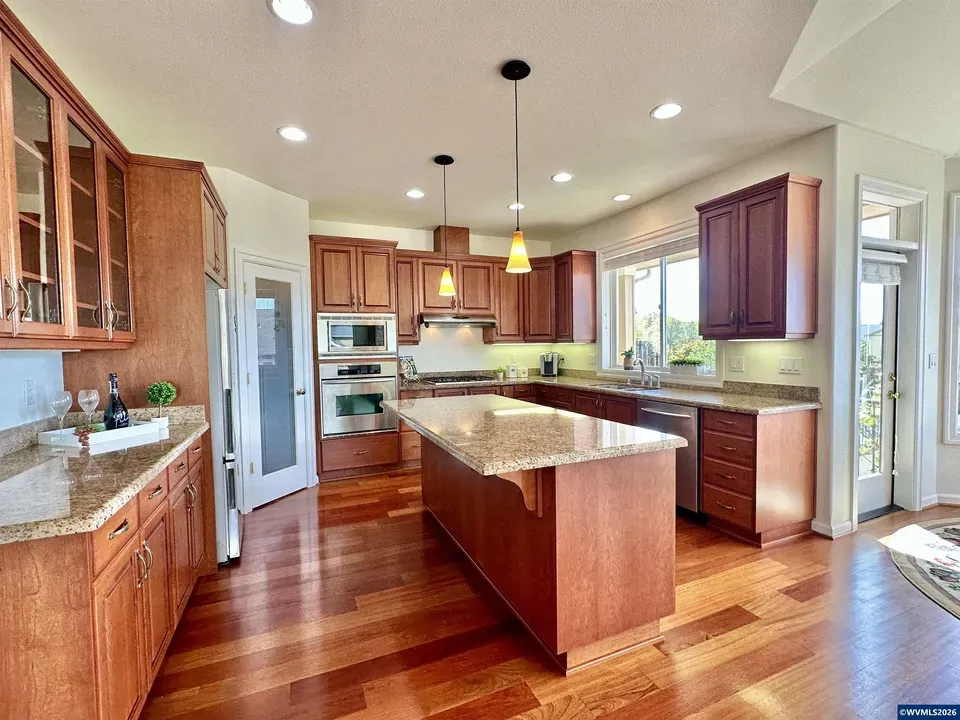 3 Bed 3 Bath Established Contemporary Home in Corvallis, OR - 4