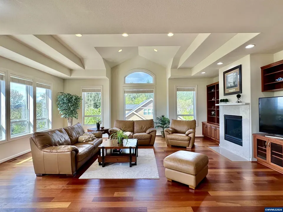 3 Bed 3 Bath Established Contemporary Home in Corvallis, OR - 5