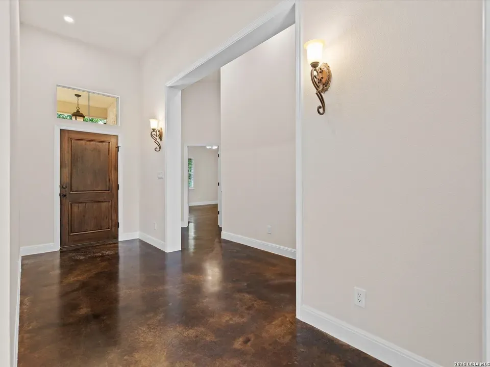 3 Bed 3 Bath Established Contemporary Home in New Braunfels, TX - 3